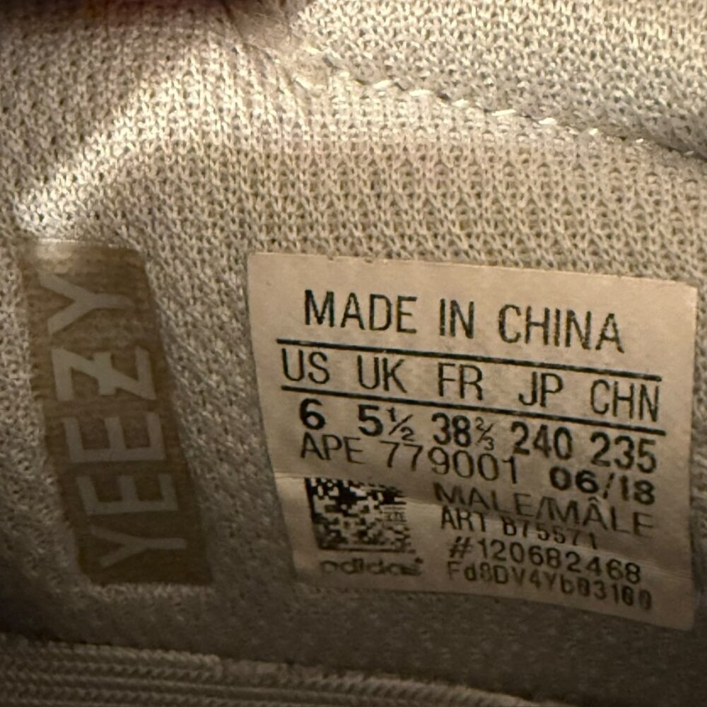 Adidas Yeezy boost 700 sneakers multicolor US8 - Picture 8 of 10